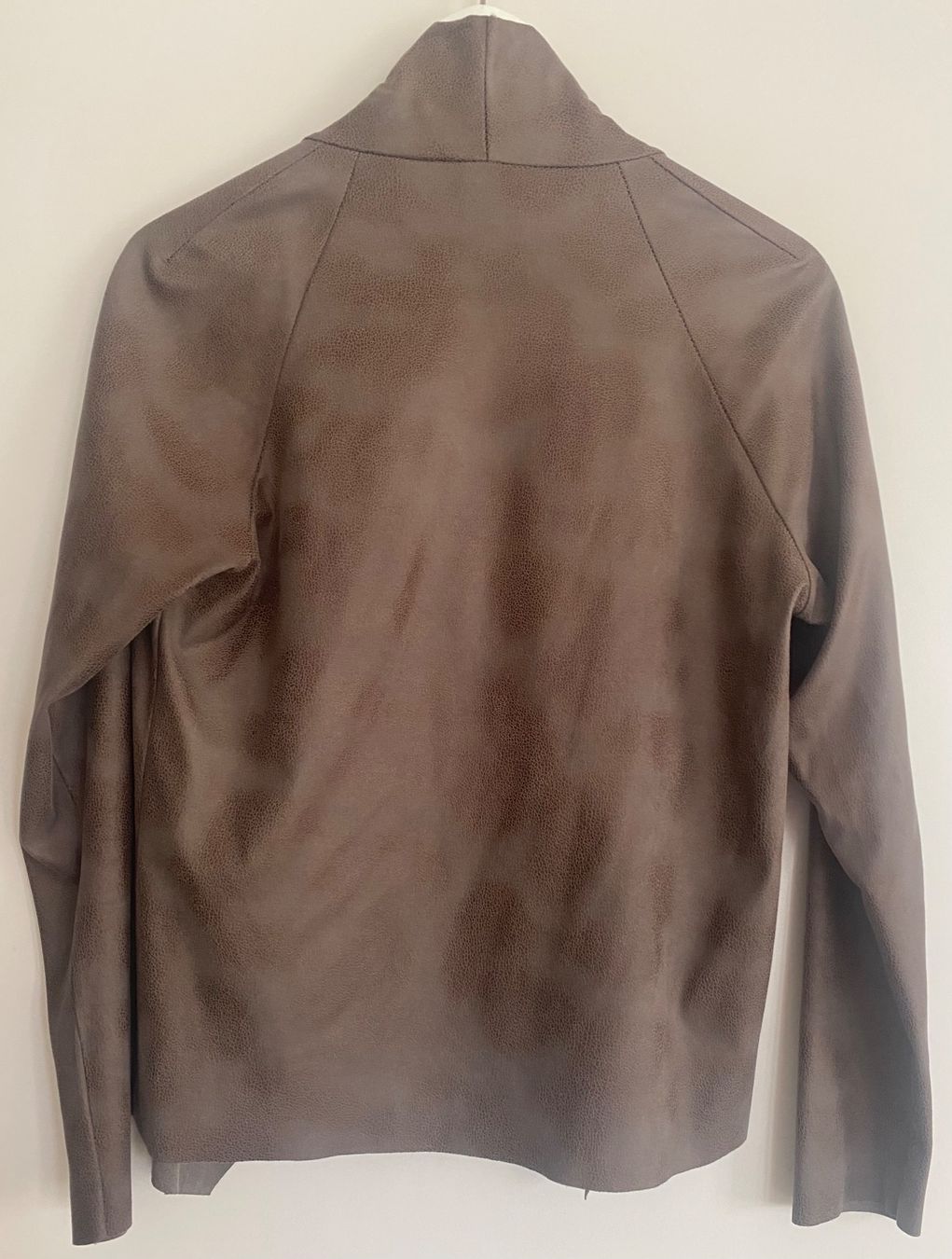 Jacken: Jacke, in Taupe/Braun, Gr. One-Size – Gebraucht aus Zürich von Maria2021 1