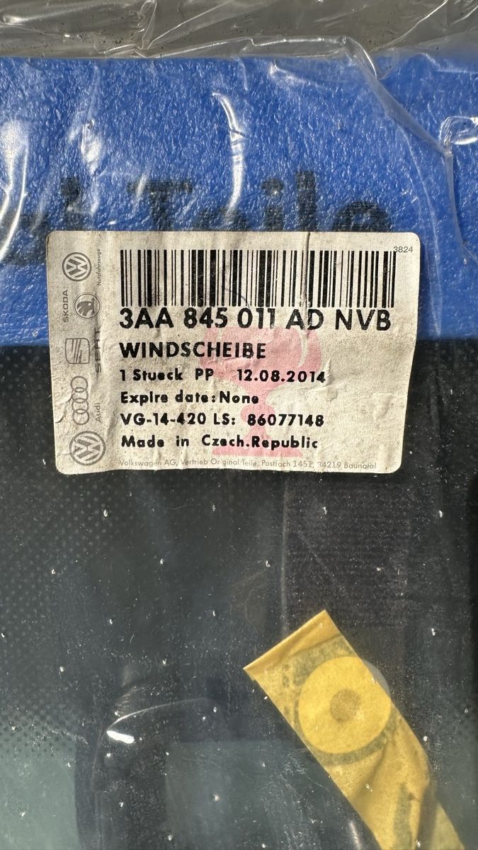 VW Toutes les pièces auto: Original Frontscheibe/Windscheibe VW Passat ab 1.-  – Neuf (Voir description) à Bronschhofen par -BeeN- 6