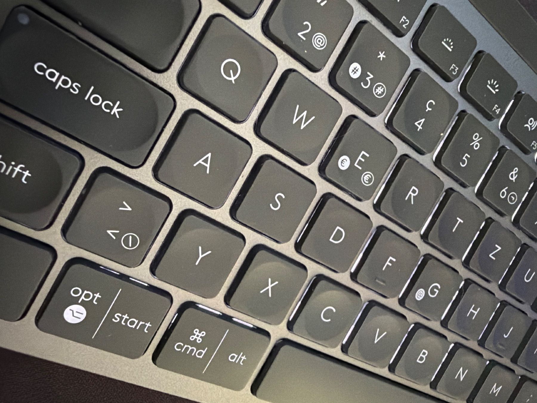 Logitech Tastaturen: Logitech MX Keys for Business Keyboard Bluetooth – Gebraucht aus Ittigen von jimmy_