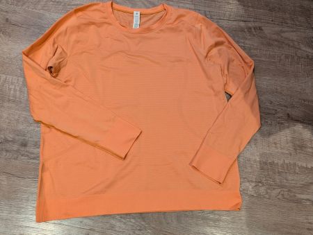 Lululemon longsleeve T-shirt