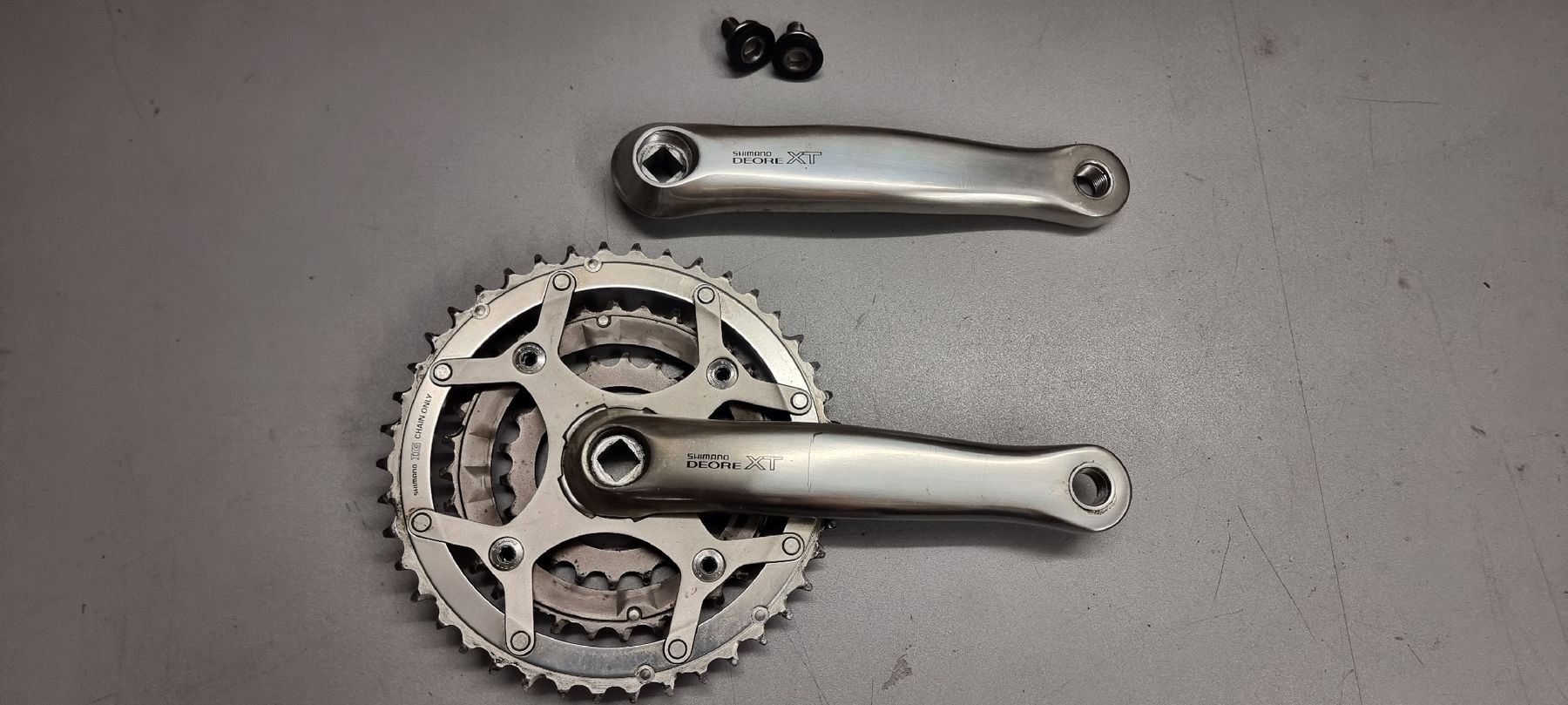 Shimano Pezzi di ricambio: Shimano XT M739 Kurbel  – Usato da Seon venduto da Stibinio