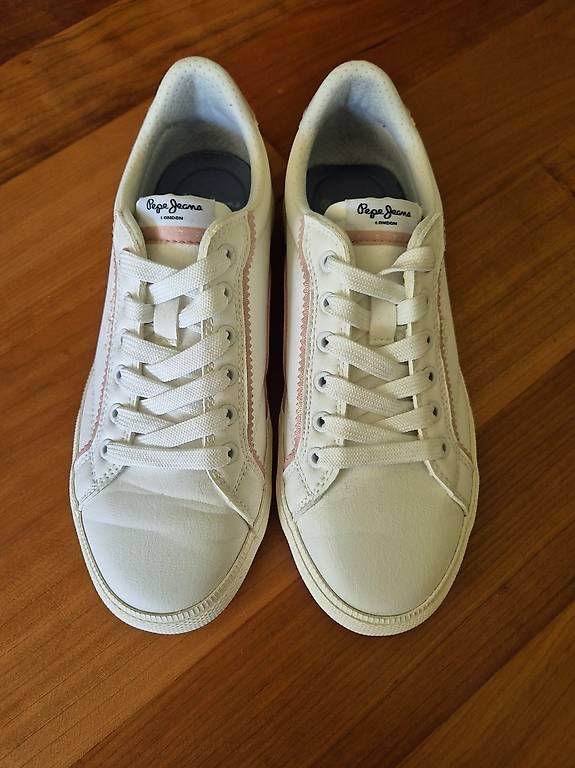 Pepe Jeans Chaussures femmes: Pepe Jeans Sneakers Damen – D'occasion à Ennetbürgen par fflury