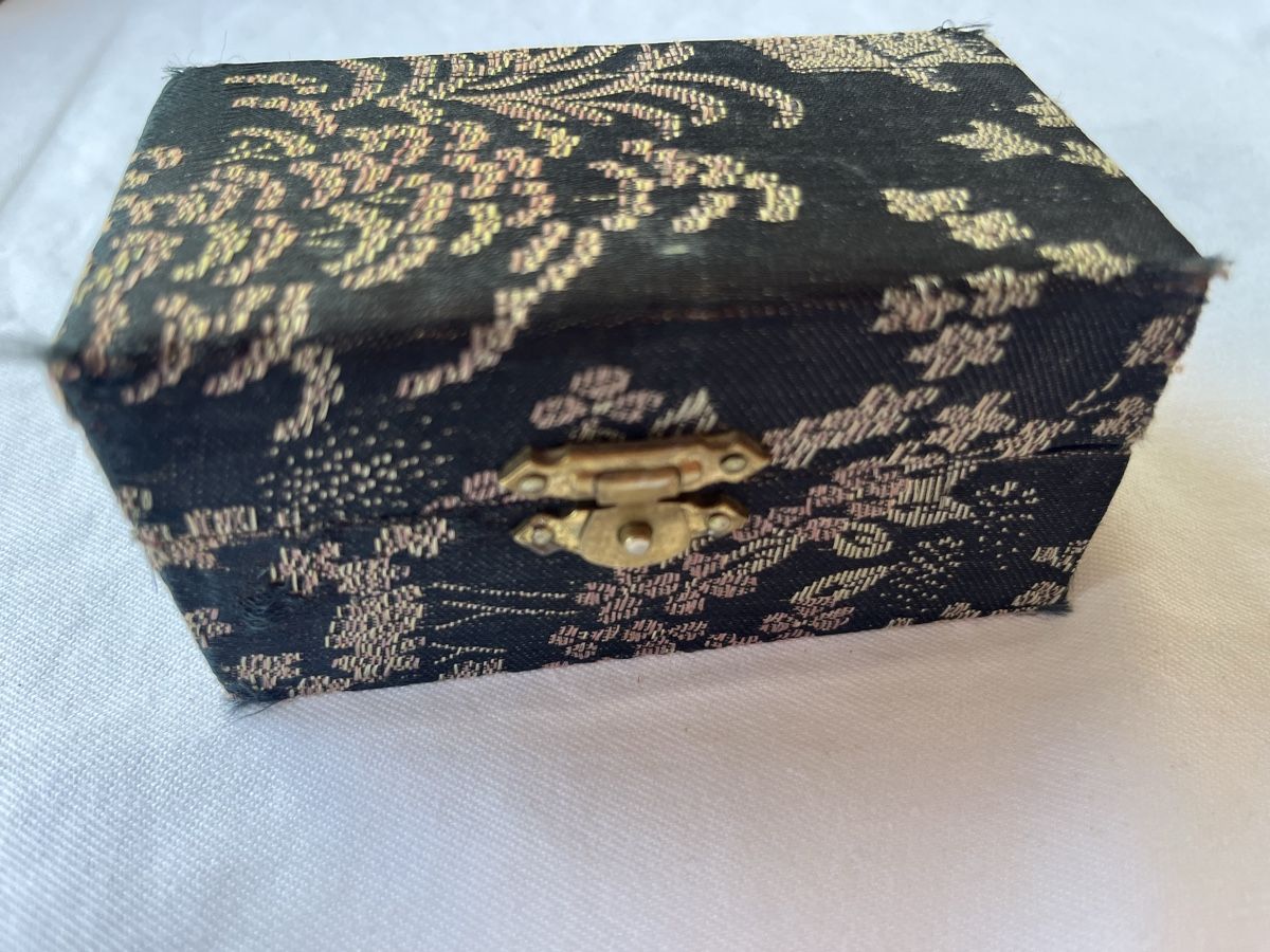 Appareils médicaux: Chinesische Klangkugeln / Baoding-Kugeln mit Delfin-Motiv – D'occasion à Zürich par Hypera 1
