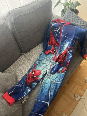 SPIDERMAN OVERALL WIE NEU GR 134/140