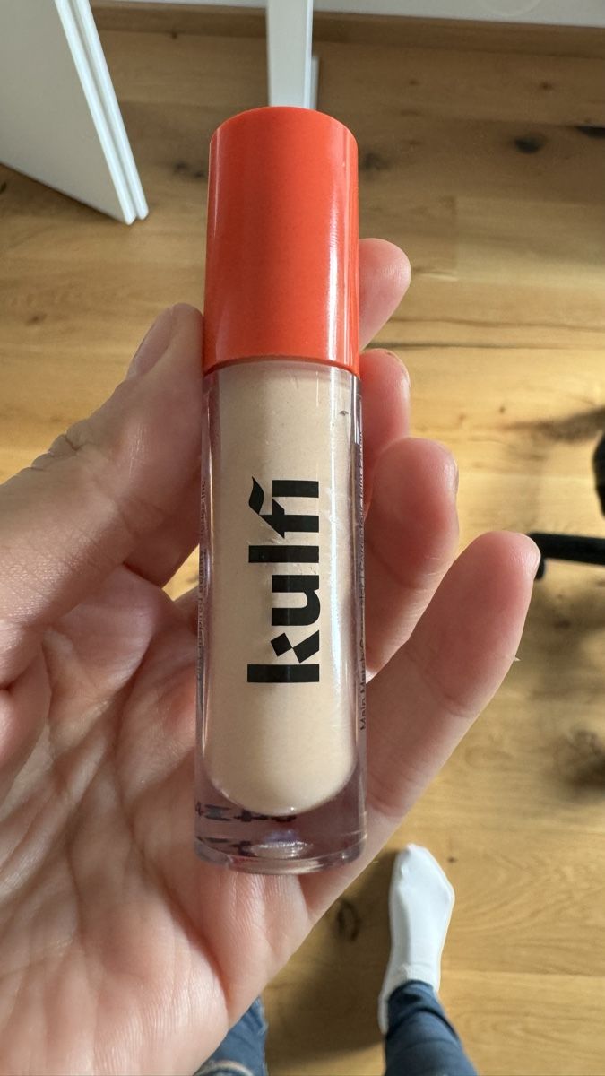 Make-up: Kulfi concealer – Nuovo (secondo la descrizione) da St-Gingolph venduto da Ynatka