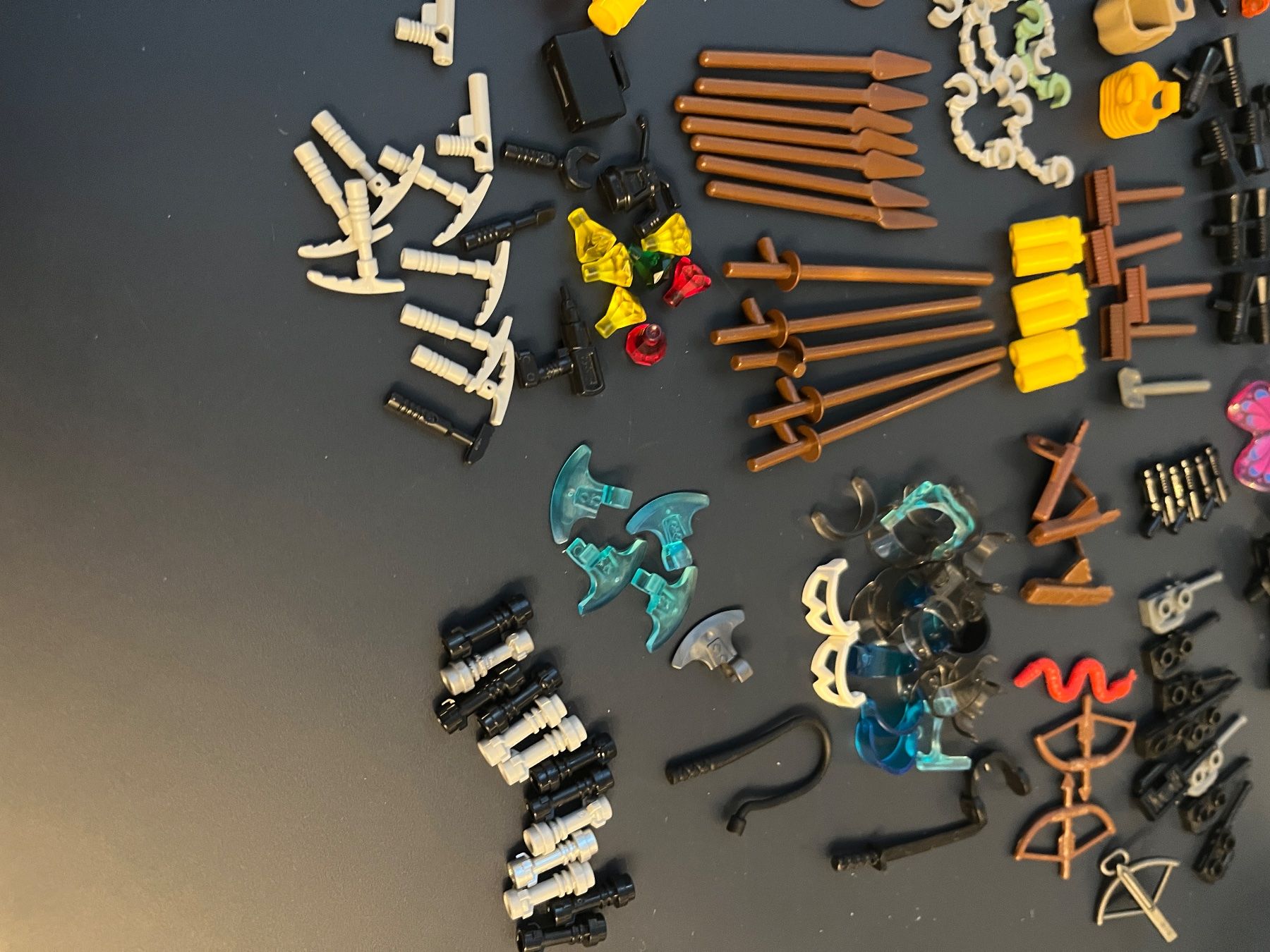 Giocattoli: Diverse Lego Minifigurenteile – Nuovo (secondo la descrizione) da Lupsingen venduto da sil_l6wg 9