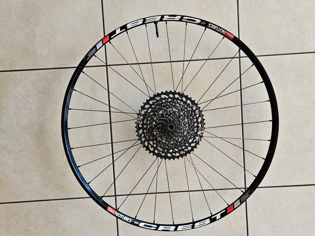 Cerchioni: Felgen Crest Stan`s, Bremsscheiben Ashima, Kasette Sram – Usato da Trachslau venduto da Daniel12766 6