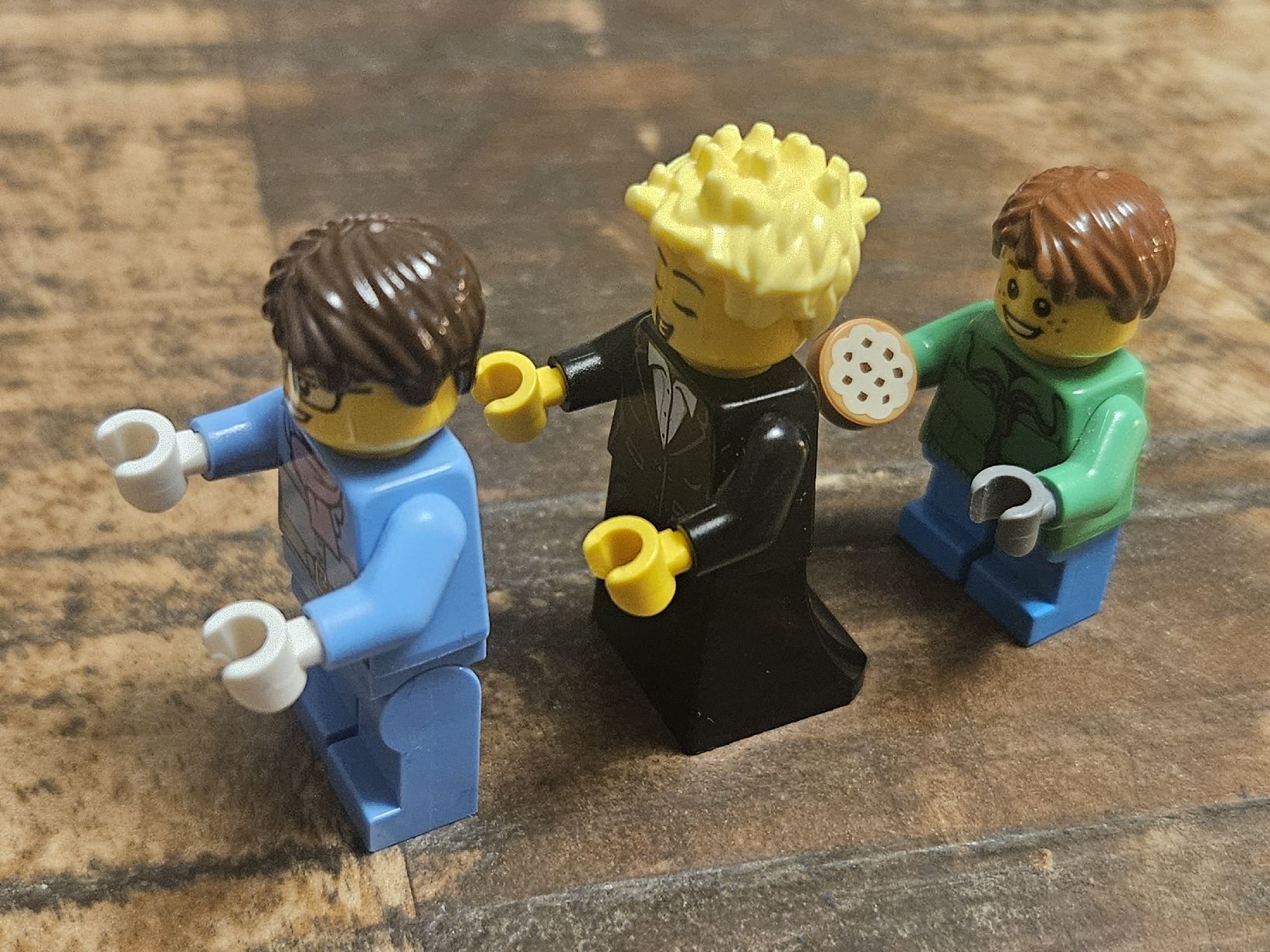 Lego Kit di costruzioni: lego lot de 3 figurines – Usato da Confignon venduto da Ecrofigs 2