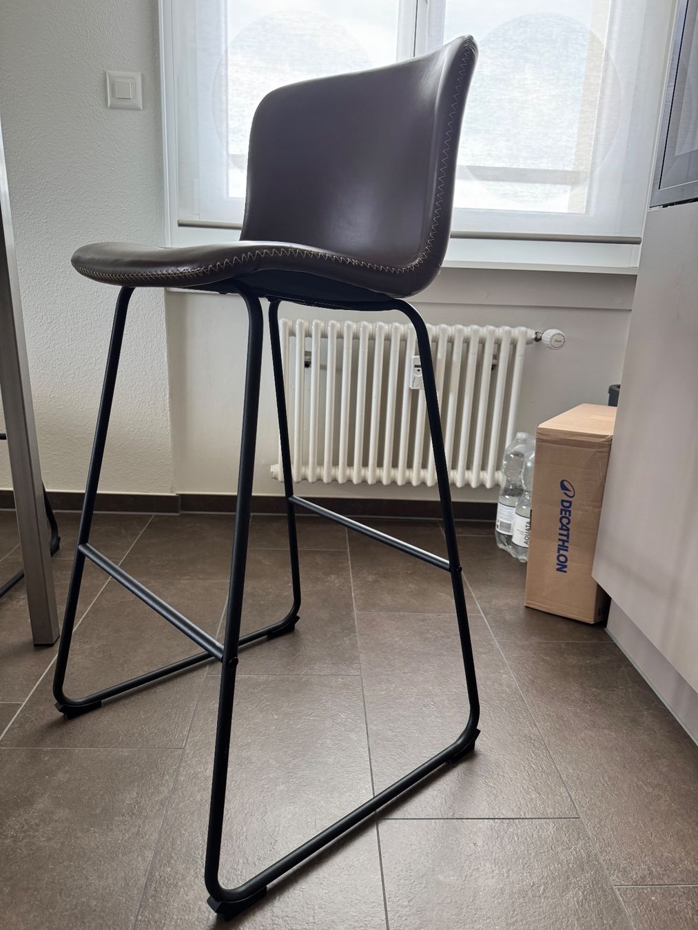 Micasa Set de table et chaises: Bartisch mit 4 Barhockern von Micasa – D'occasion à Gossau SG par Jas_i 2