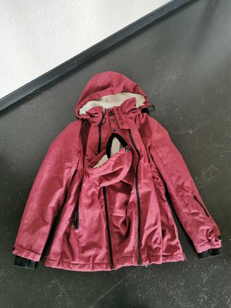 Winterjacke mit abnehmbarem Babyeinsatz