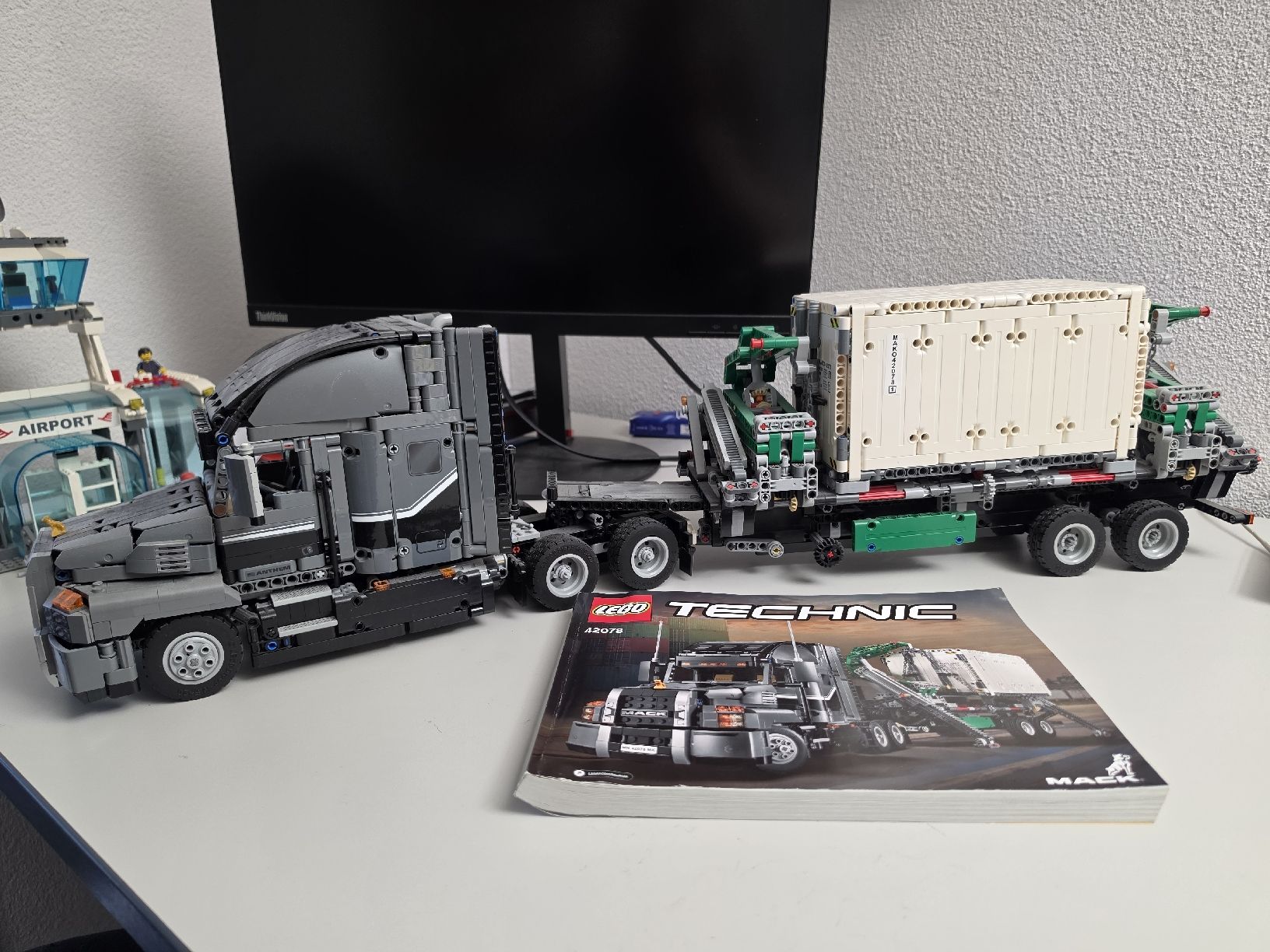 Lego Jeux de construction: Lego Technic 42078 Mack Anthem – D'occasion à Fischbach LU par Micra3 2