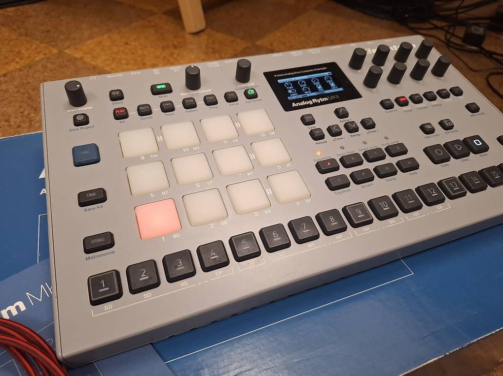 Instruments de musique: Elektron Analog Rytm MK2 – D'occasion à Port par Sinusgenerator 4