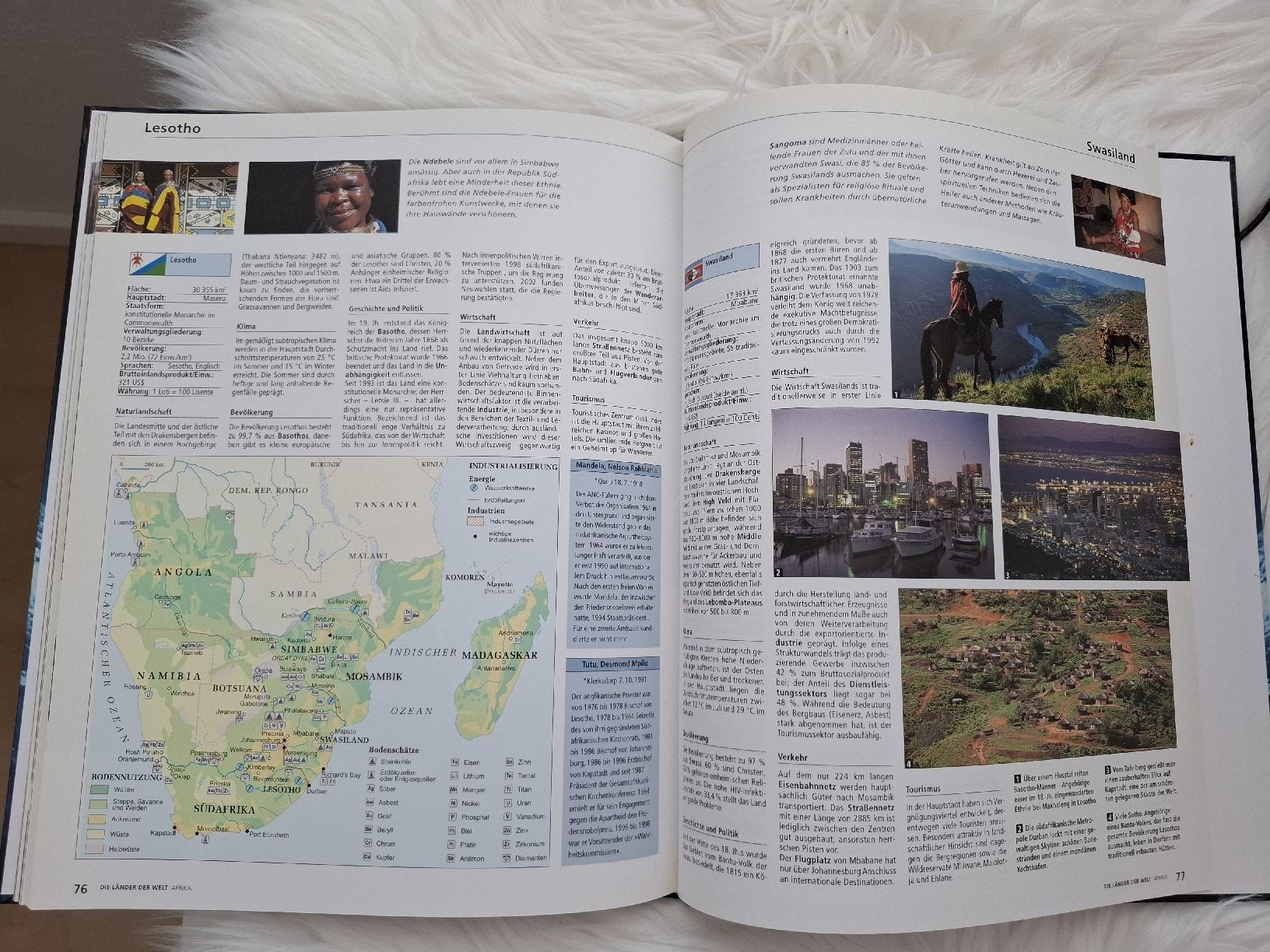 Libri: Buch  Afrika und Australien. Versand möglich  – Usato da Neuenhof venduto da summer_25 1