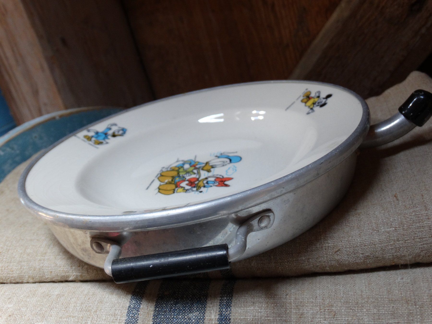 Disney Piatti: antiker Kinderteller Donald Duck & Daisy Original Disney – Usato da Grossaffoltern venduto da amo64 2