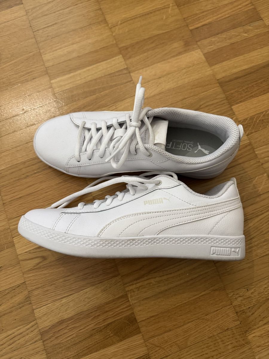 Puma Chaussures femmes: Sneaker Puma low weiss Gr. 37.5 – Neuf (Voir description) à Uznach par Martina191185 2
