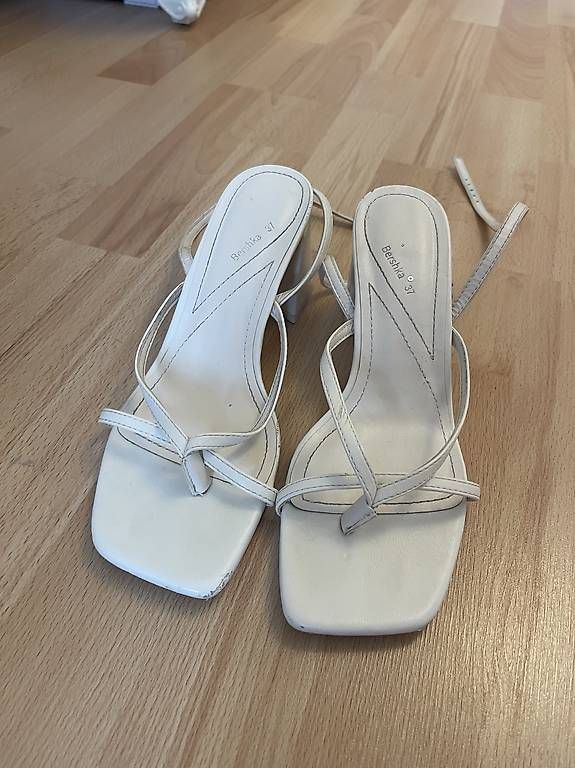 Scarpe da donna: Sandali bianchi, nr37 – Usato da Lugano venduto da ari_2v6v 4