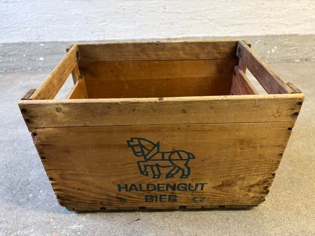 Wein- & Bierkisten: Alte Bierkiste "Haldengut Bier" – Gebraucht aus Winterthur von Tanfol