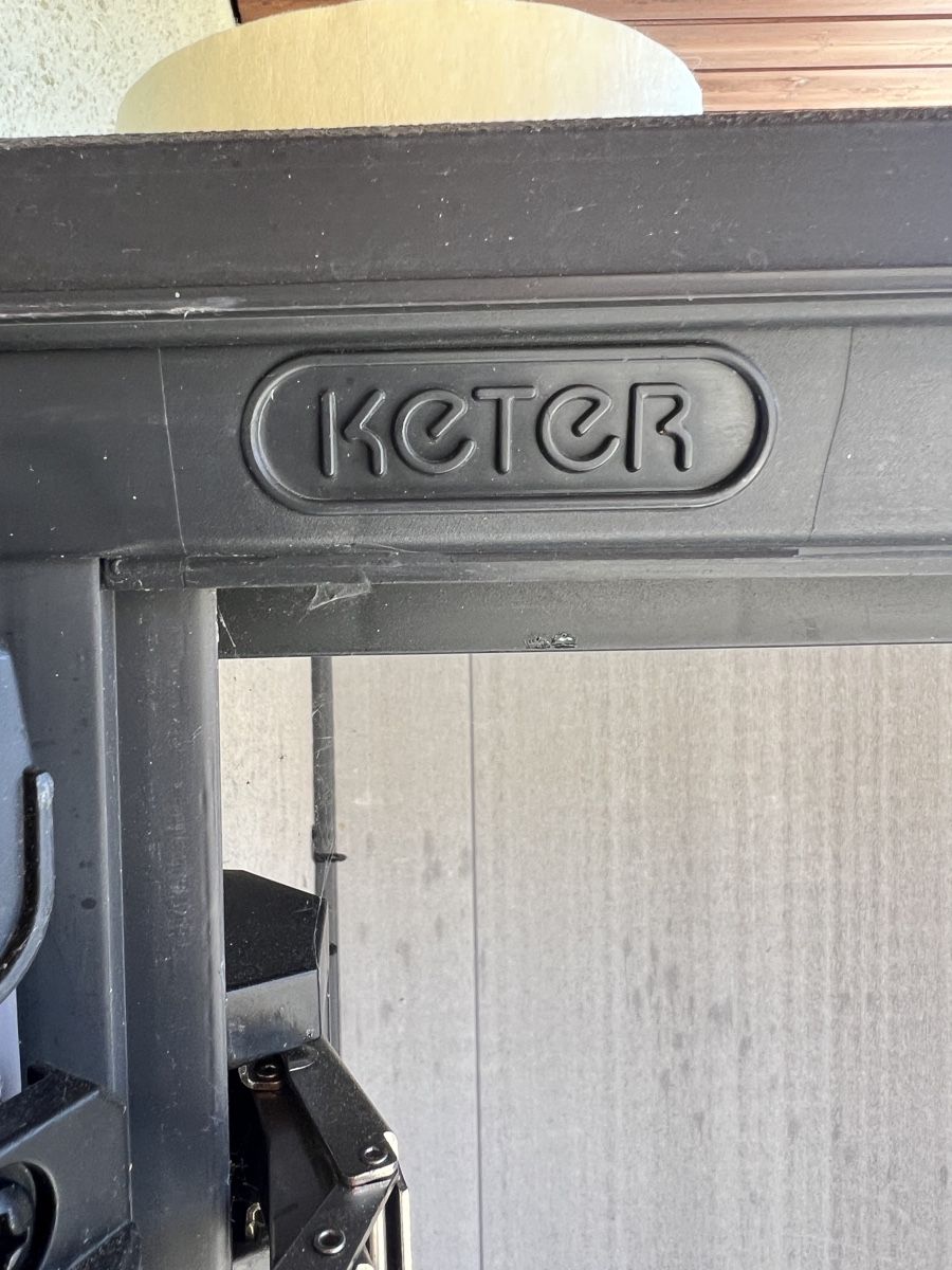 Keter Box contenitori: Keter Geräteschrank – Usato da Oensingen venduto da _oli_1985 4