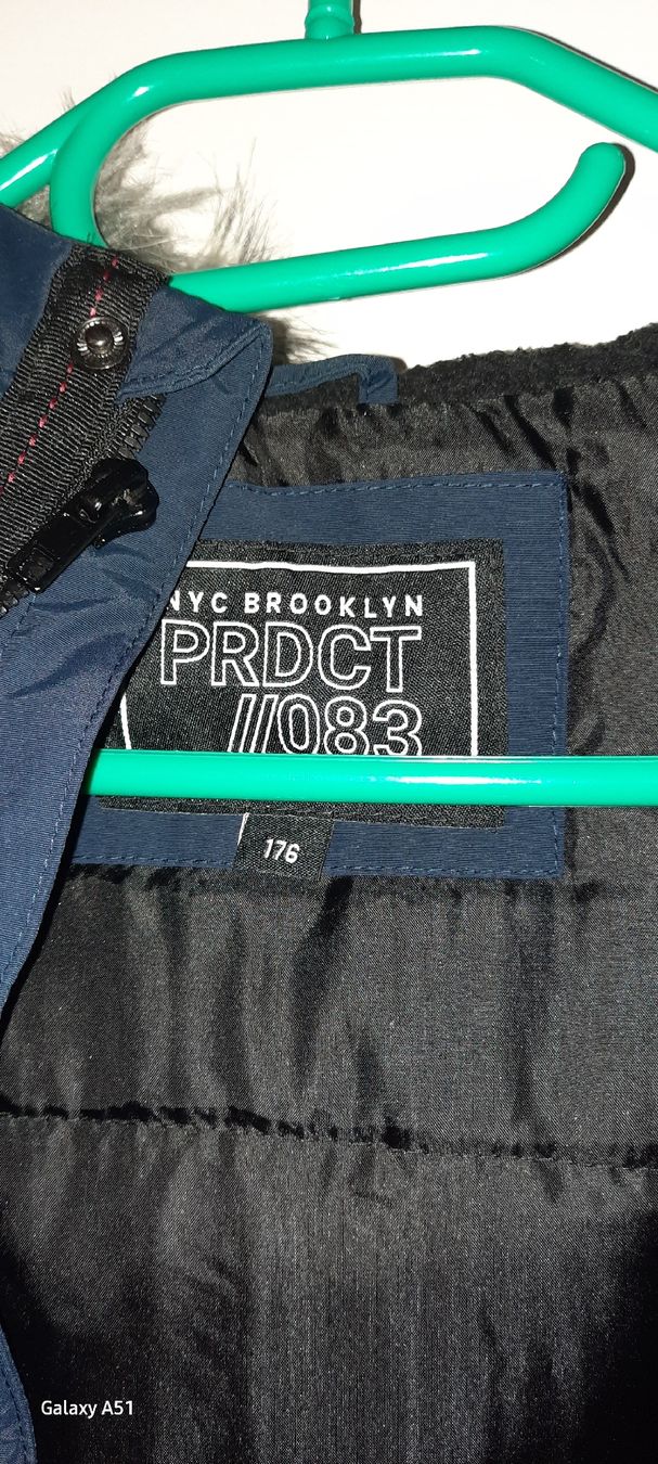 C&A Giacche & Cappotti: C&A Winterjacke dunkelblau Gr 170 – Difettoso da Wädenswil venduto da H2H_Secondhandshop 4