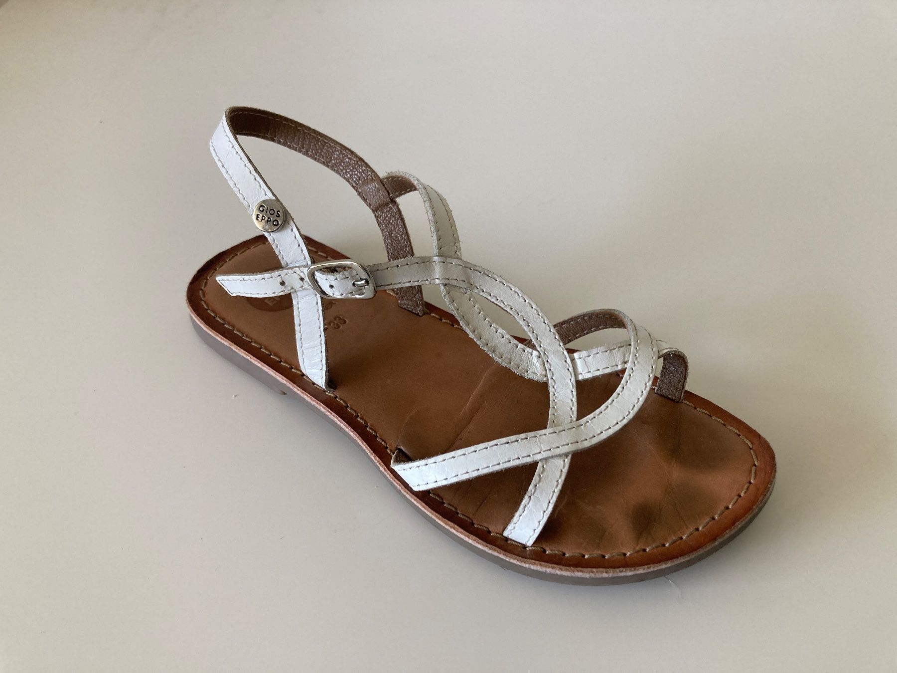 Chaussures filles: Kinder Sandalen, weiss, Gr. 33 – D'occasion à Zürich par ms2l