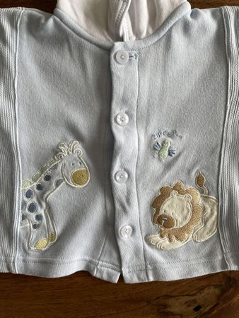 Baby Jäckchen neuwertig Gr. 9 Monate / ca. 74 - wie MAYORAL