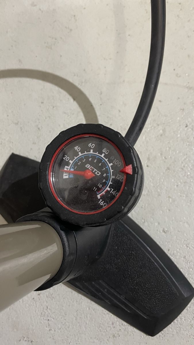 Pompes: Velopumpe – D'occasion à Oftringen par 7ViiCola