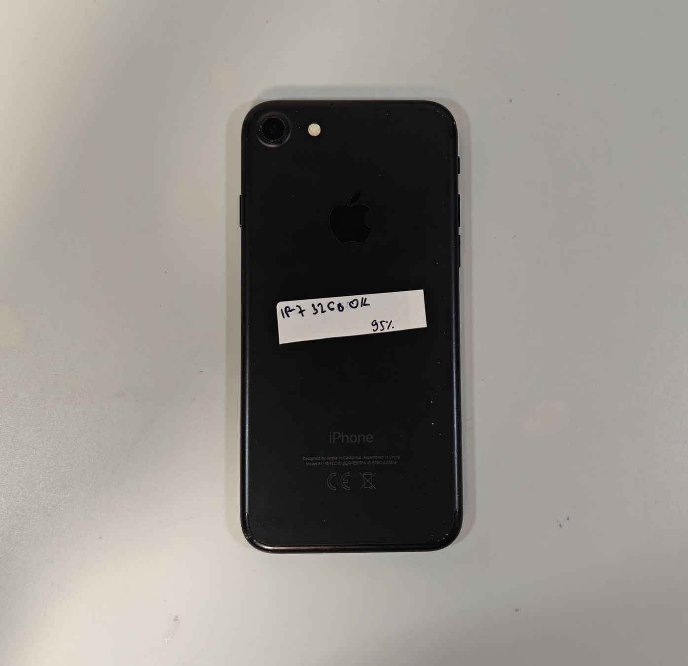 Apple Telefoni cellulari / Smartphones: iPhone 7 schwarz – Usato da Ehrendingen venduto da Rocky985 3