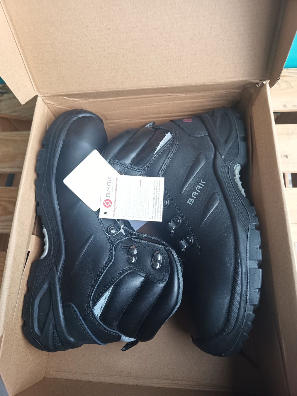 Scarpe da uomo: Baak Sicherheitsschuhe S3 SRC ESD 41 – Nuovo e nell'imballaggio originale da Oberegg venduto da 19franzi94 8