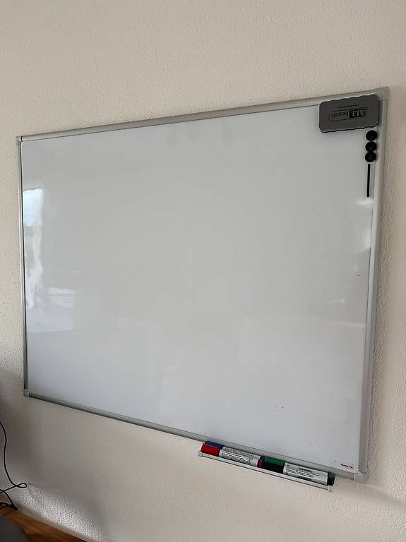 Lavagne: grosses Whiteboard – Usato da Dietwil venduto da LeaHrzenjak