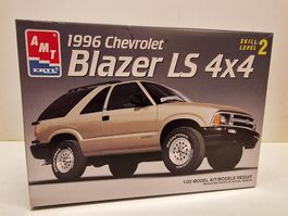 AMT Chevrolet Blazer LS 4x4 96' Plastikmodellbau 1/25