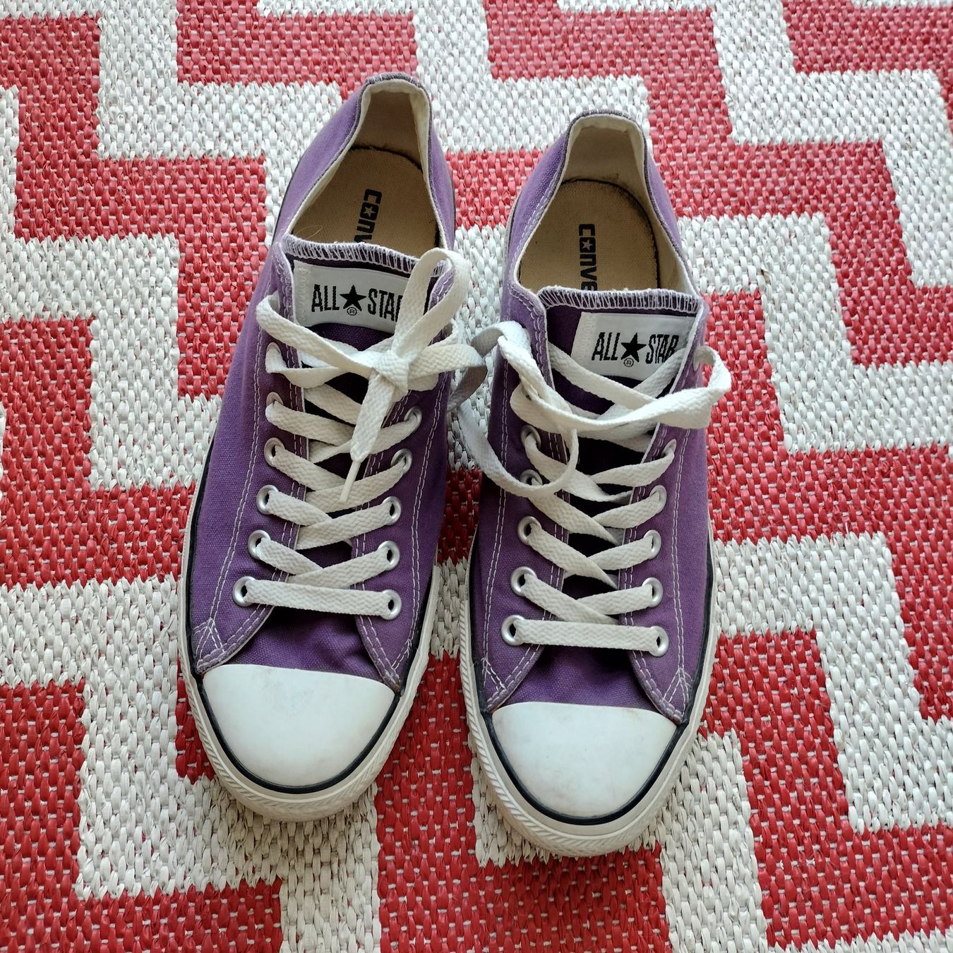 Converse Herrenschuhe: Converse All Star Purple - Gr. 44 – Gebraucht aus Bern von SportsMemos