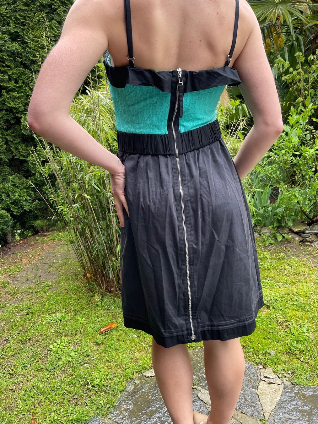 Kleider: Chic Vestito di cotone con corsetto verde-M/L – Gebraucht aus Gordevio von LanaZimm 6