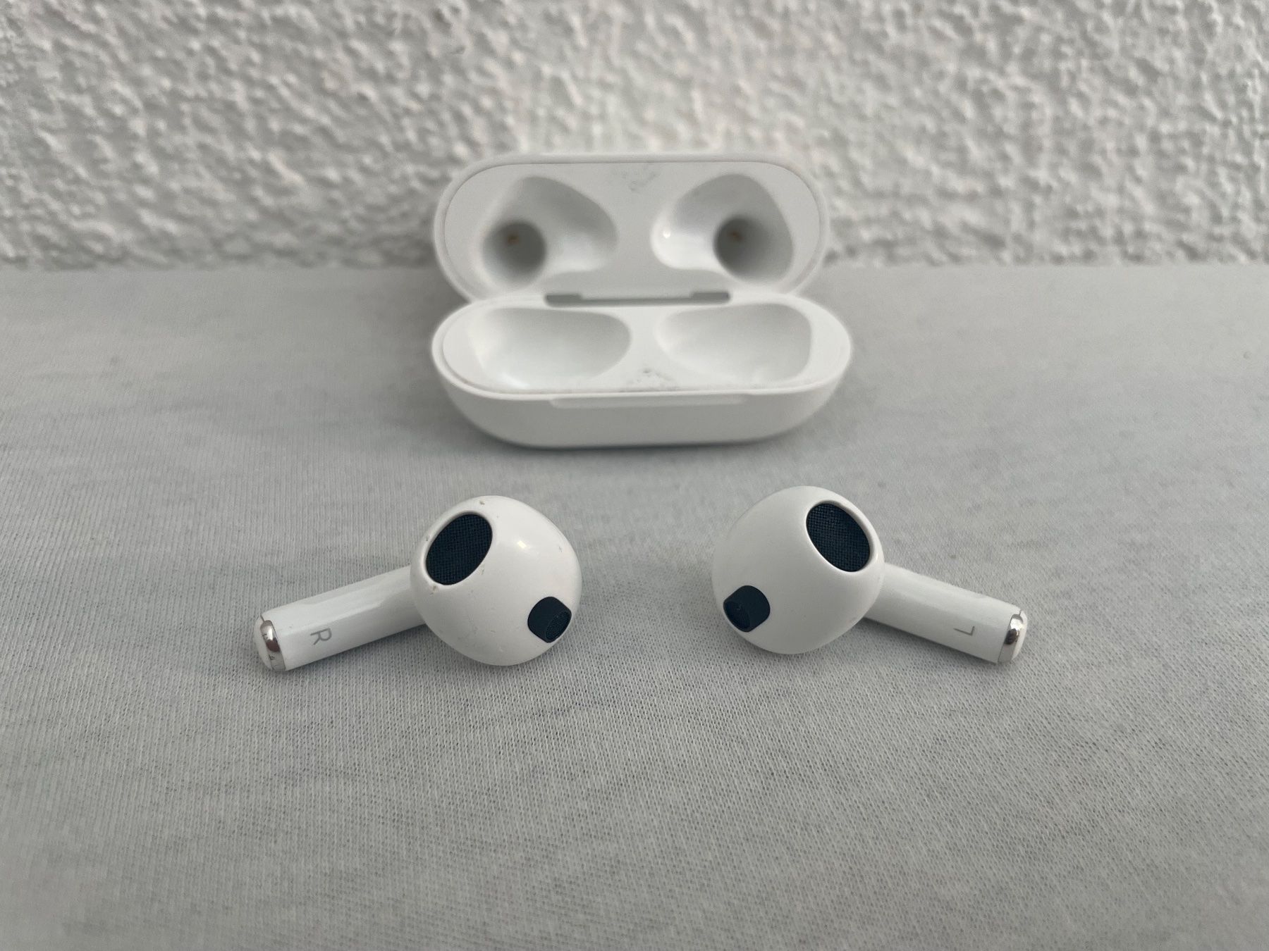 Apple Cuffie: Apple AirPods 3. Generation - Modell A2566, MagSafe – Usato da Zürich venduto da jon2409 1