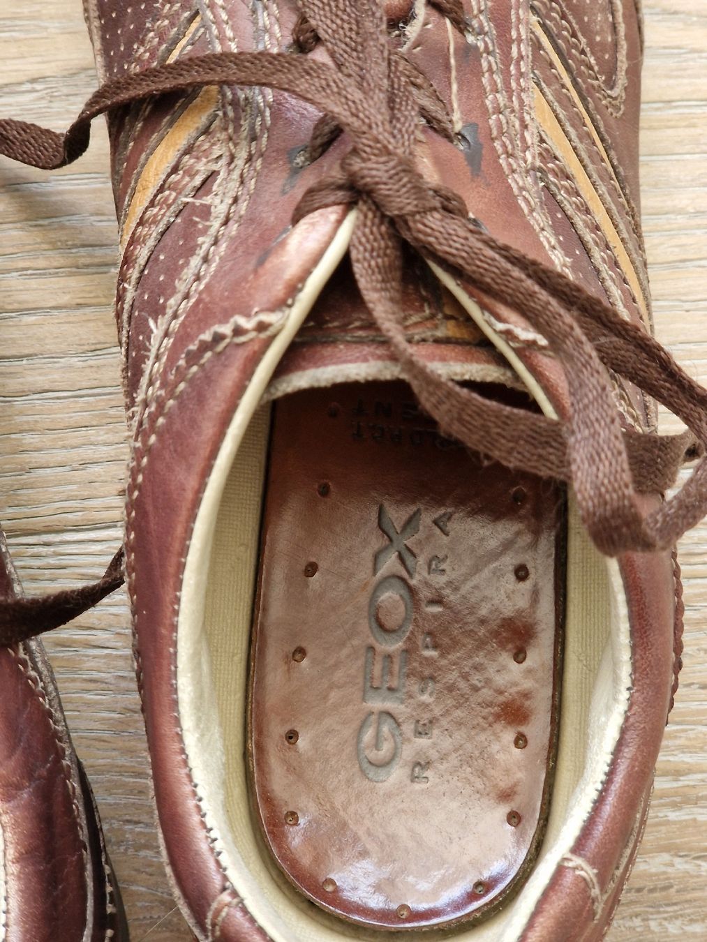 Geox Herrenschuhe: Geox Leder Sneakers Grösse 41 – Gebraucht aus Küssnacht am Rigi von Mika014 1