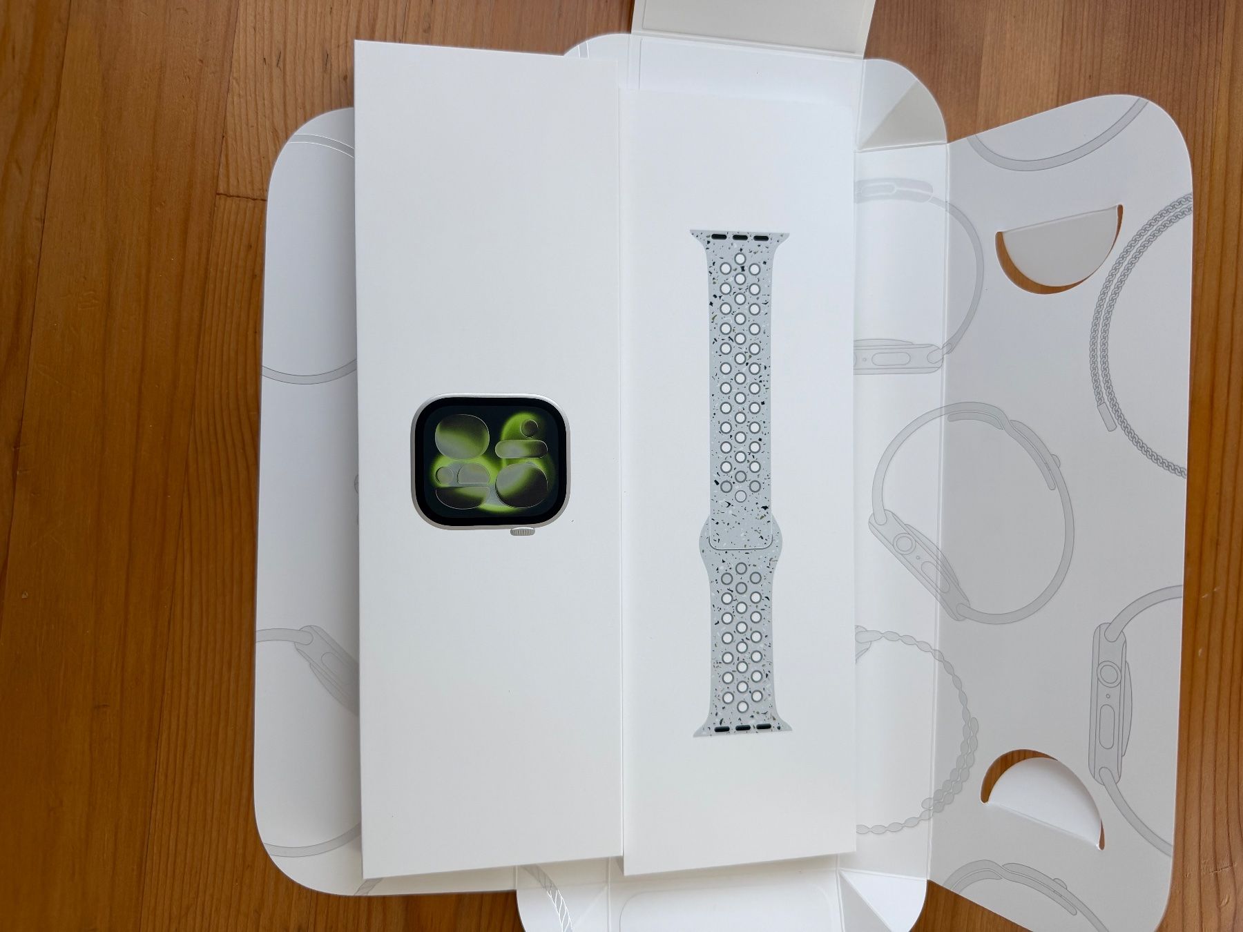Apple Smartwatch: Apple Watch Series 11 46mm Cellular – Nuovo e nell'imballaggio originale da Romanshorn venduto da sga_9h9n 1