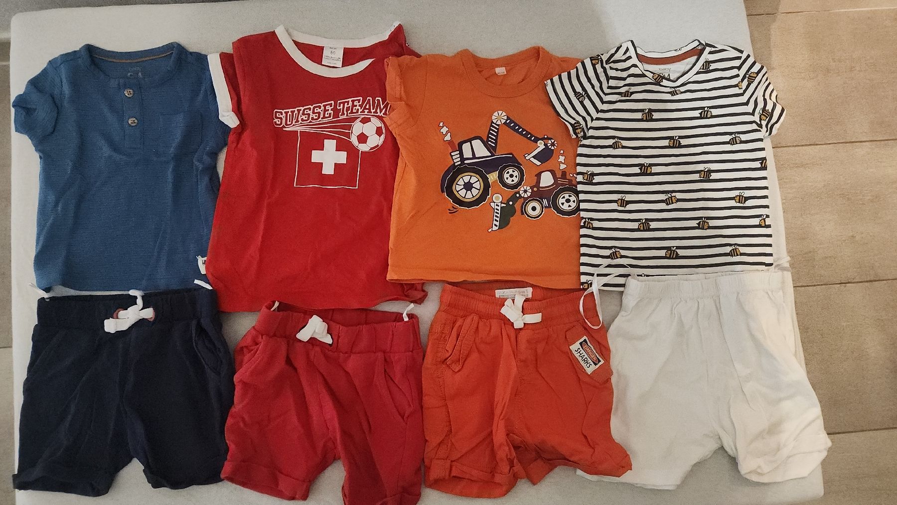 Ensembles coordonnés: Kleiderpaket Gr. 80 – D'occasion à Rüti ZH par Supy