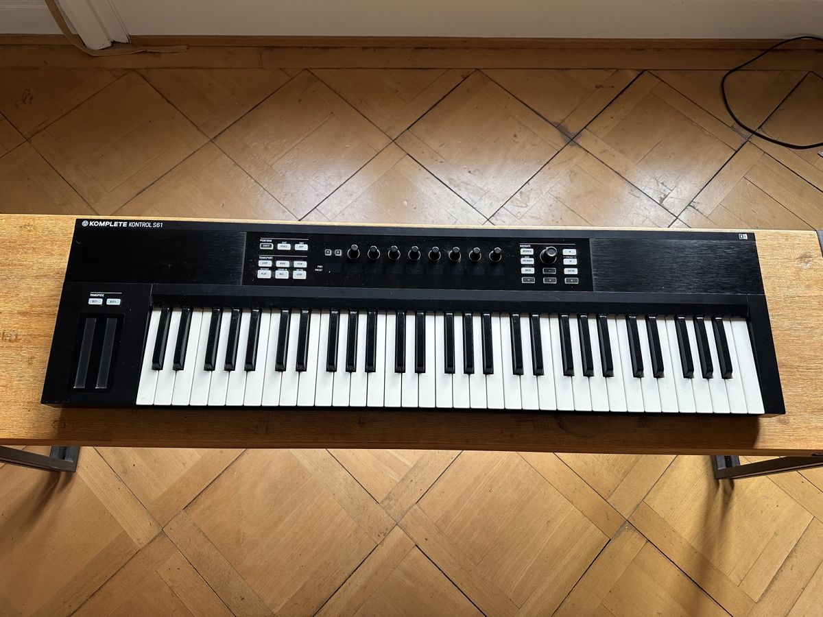 Native Instruments Strumenti musicali: Native Instruments Komplete Kontrol S61 – Usato da Zürich venduto da flo2119 1