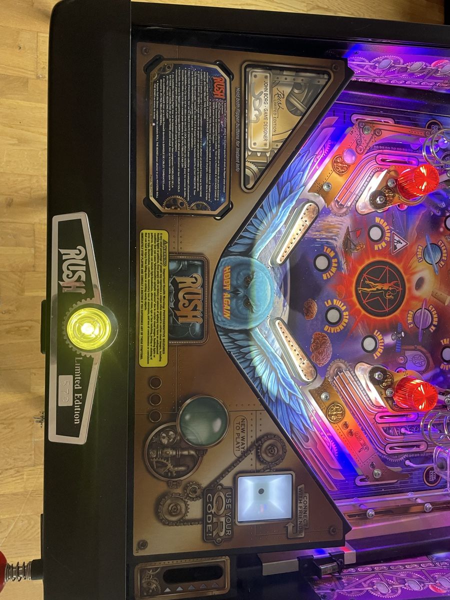 Stern Pinball Flipper: Je vends flipper stern rush LE avec quelque mod – Usato da Les Brenets venduto da serialdrink 3