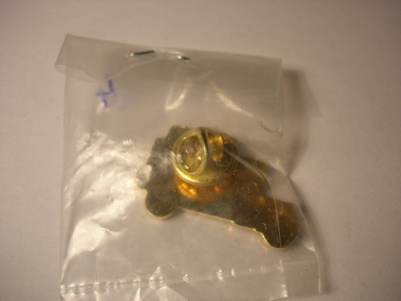 Plaketten & Abzeichen: Postauto Pin #4 – Neu und originalverpackt aus Hornussen von Corvette- 2