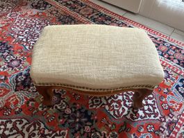 Fussbank beige gepolstert 40x29x20 cm guter Zustand