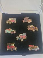 Sammlung von 7 Auto Pins / Anstecknadeln, Oldtimer look