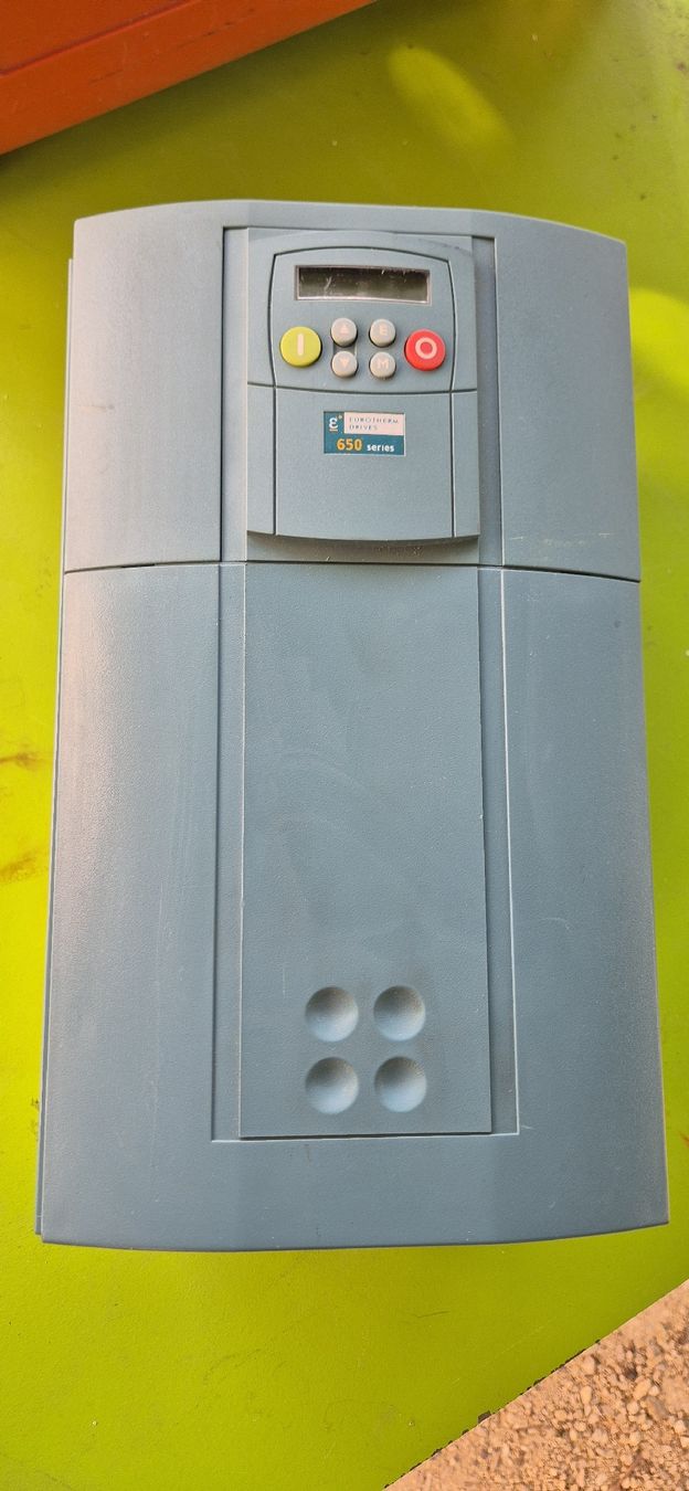 Konverter: Eurotherm convertisseur de fréquence  15kW – Neu (gemäss Beschreibung) aus Berlens von ETE68