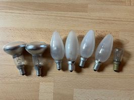 Lot de 7 ampoules diverses