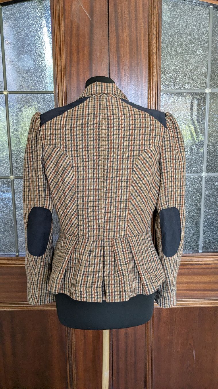 Giacche: Karo Blazer L – Usato da Emmenbrücke venduto da dragonfly_8 1