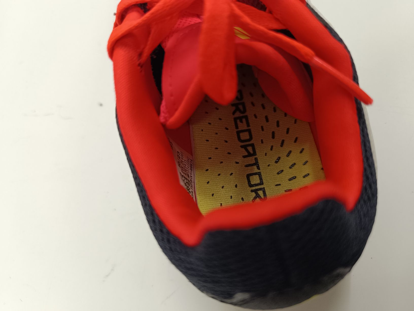 Adidas Schuhe für Jungen: adidas Hallenschuhe Gr. 32 – Gebraucht aus Ehrendingen von Cheronimo2 3