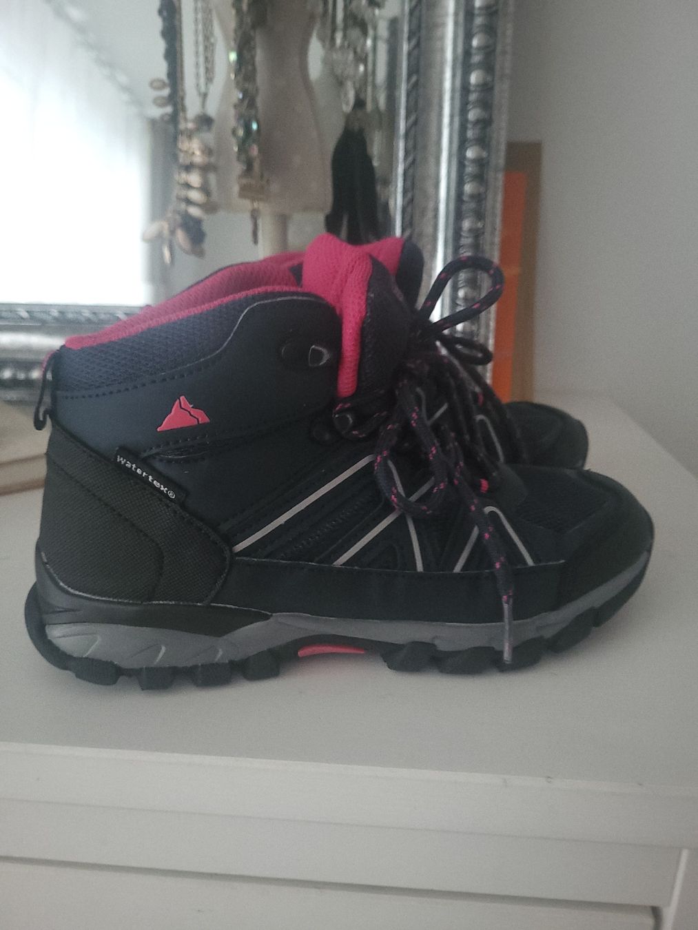 Everest Schuhe für Mädchen: Wanderschuhe Everest Gr.34 – Gebraucht aus Oberaach von Svea11 3