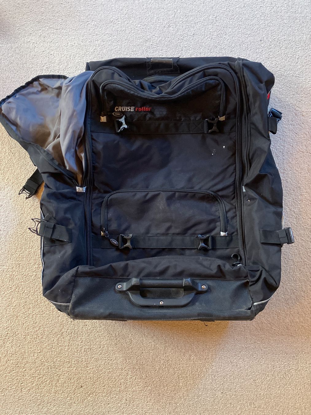 Mares Borse: Mares Cruiseroller Tauchtasche – Usato da Gipf-Oberfrick venduto da pfi_2jw5
