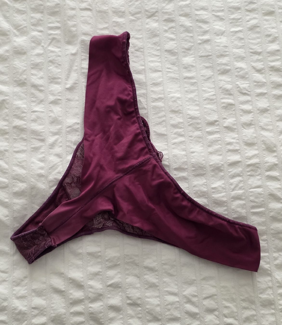 Autres dessous: String Tanga Spitze Weinrot Gr M gebrauchte  – D'occasion à Rheinsulz par Gilea 2