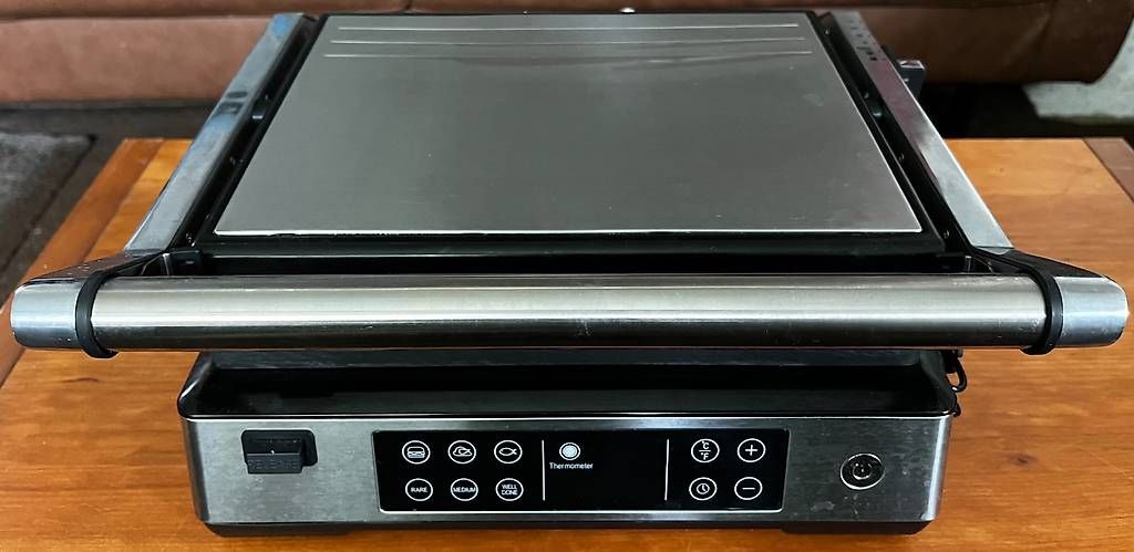 SilverCrest Griglie: Elektro Kontakt Grill mit Thermometer – Usato da Münchenstein venduto da Timbojonez