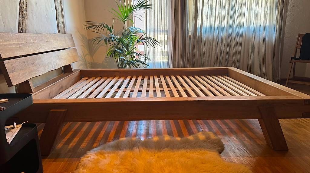 Betten: Futton Bett Massivholz Eiche – Gebraucht aus Tägerwilen von mia_x7n5 1